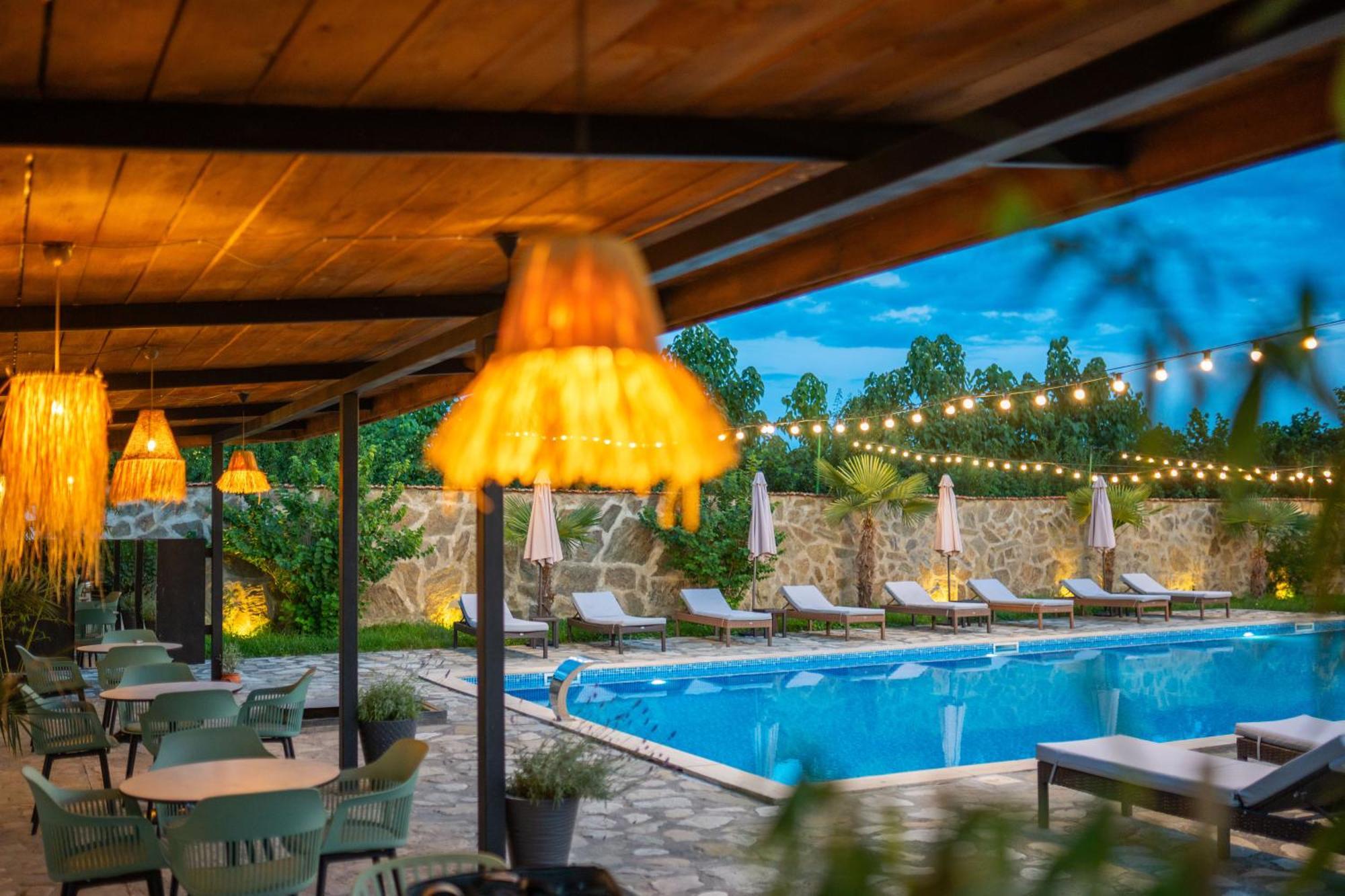 Vineyard Hotel & Winery Napareuli Exteriér fotografie